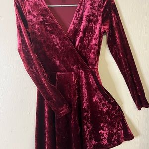 Forever 21 burgundy crushed velvet short dress